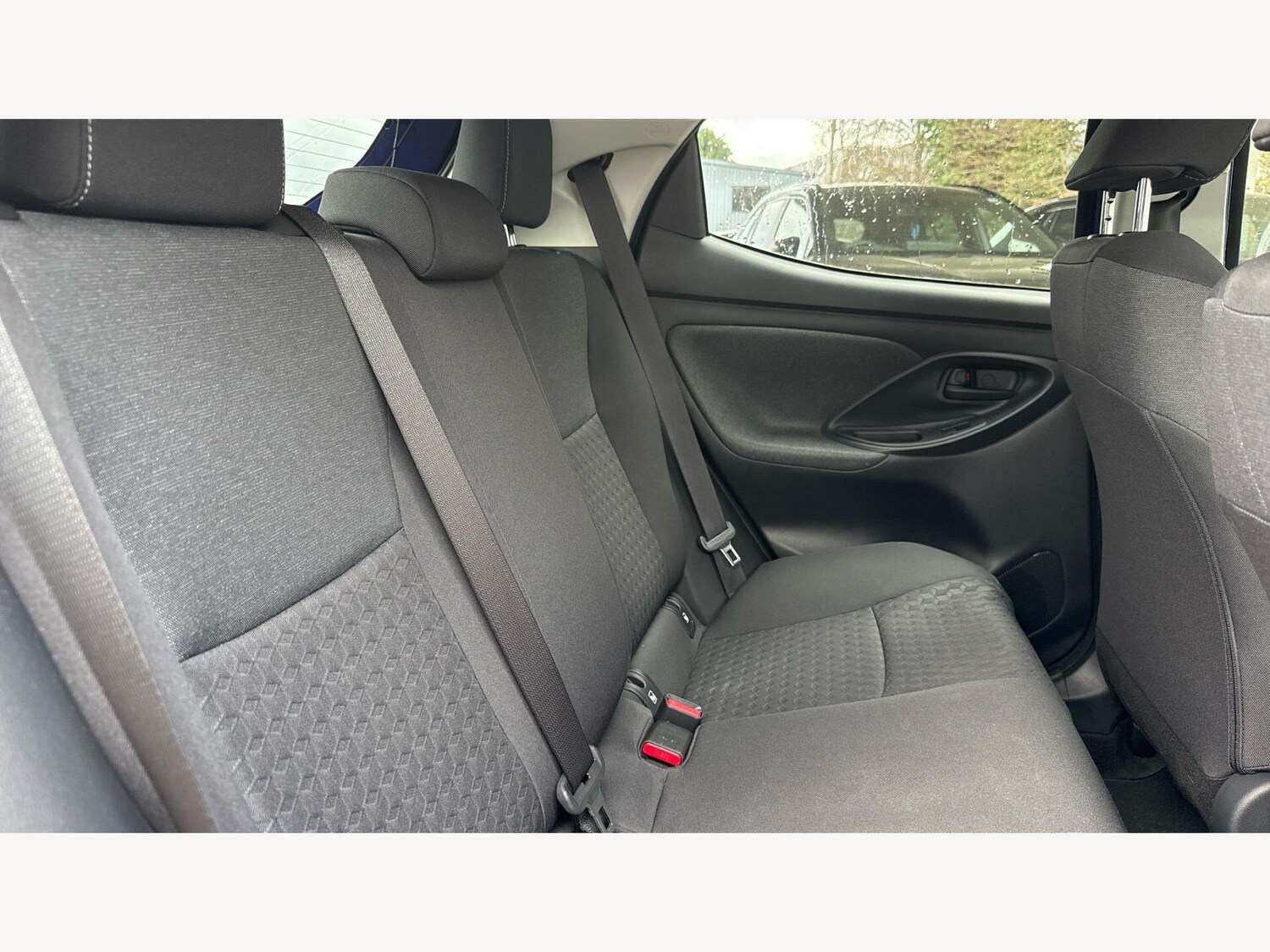 Used Toyota Yaris for sale - 77723127: Photo 14