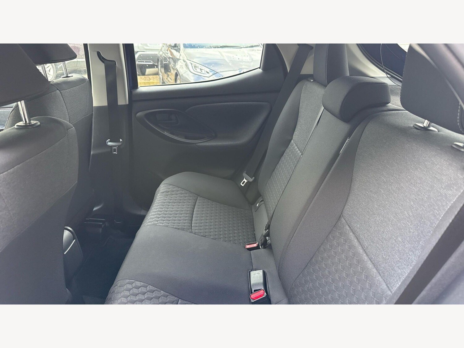 Used Toyota Yaris for sale - 77723127: Photo 15