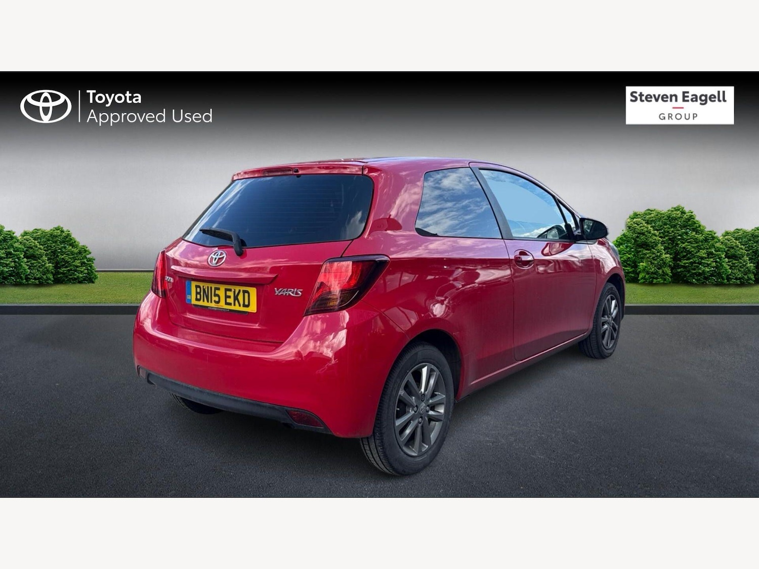 Used Toyota Yaris 2015 for sale - 78203808: Photo 2