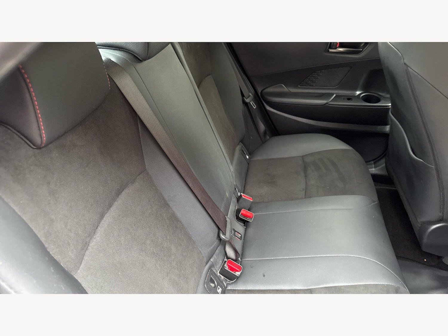 Used Toyota C-HR 2024 for sale - 76866522: Photo 14