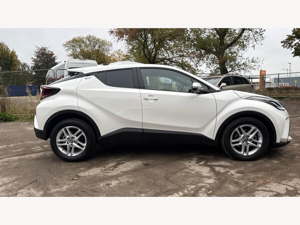 Used Toyota C-HR 2023 for sale - 76326675: Photo 18