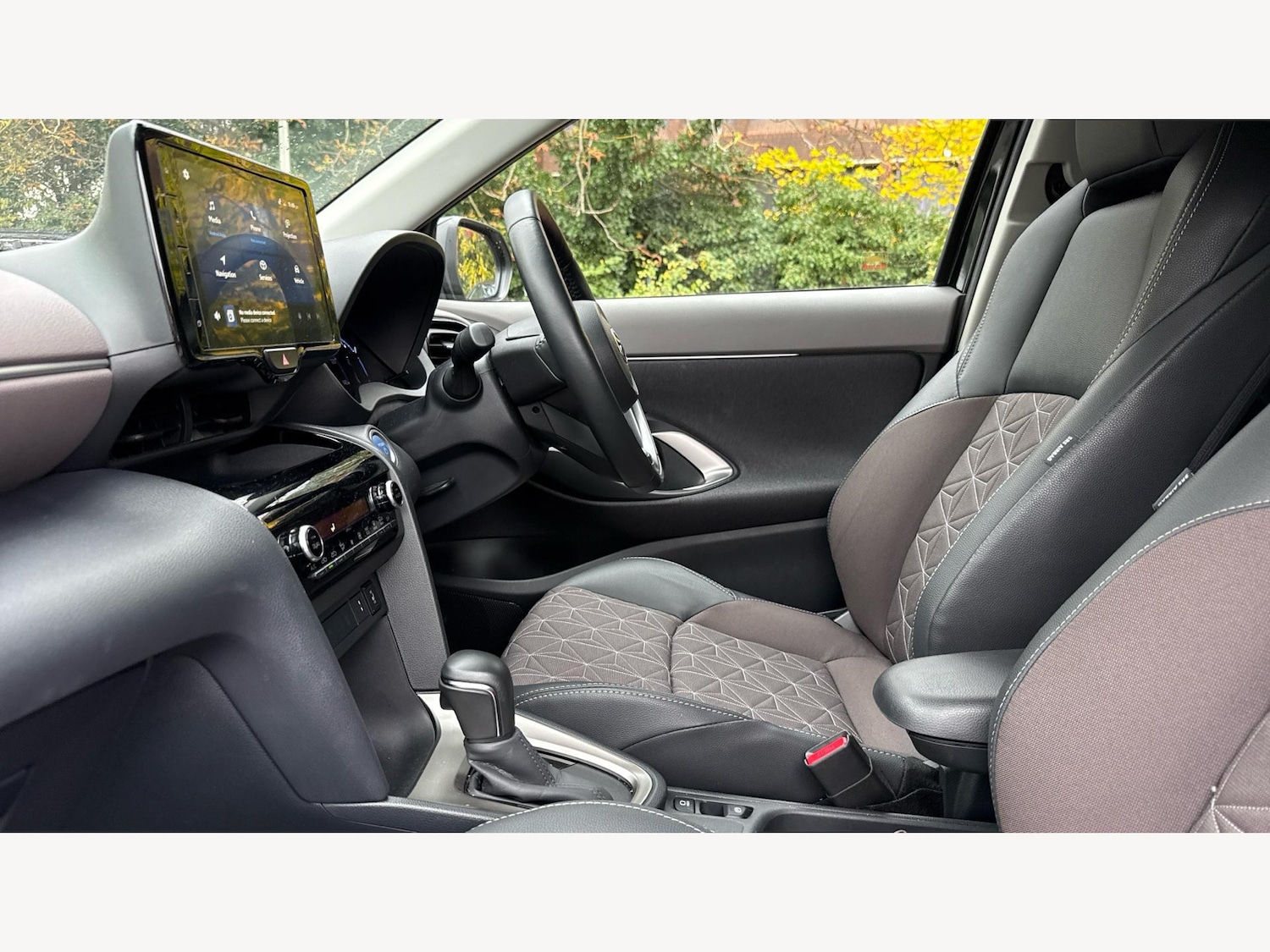 Used Toyota Yaris Cross 2023 for sale - 76441313: Photo 12