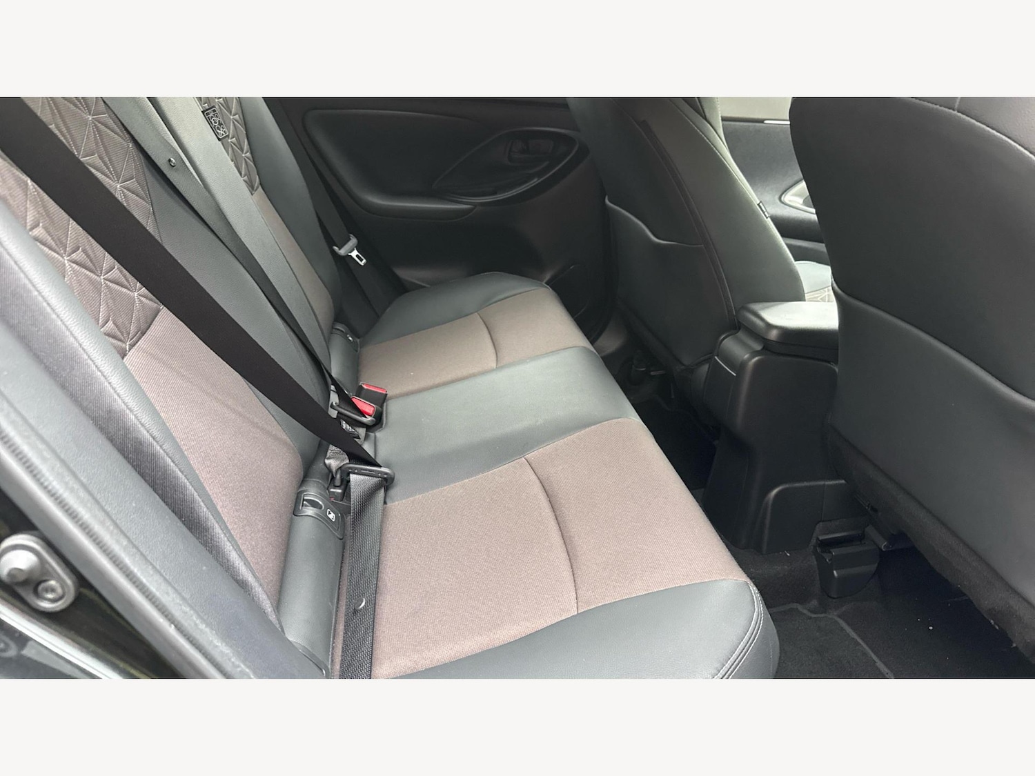 Used Toyota Yaris Cross 2023 for sale - 76441313: Photo 14