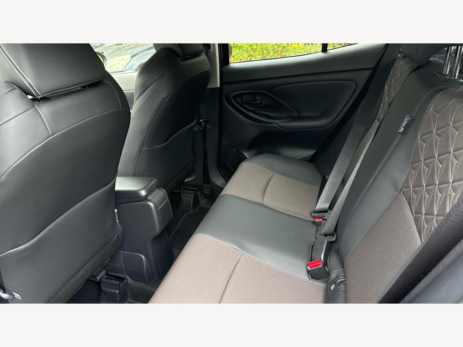 Used Toyota Yaris Cross 2023 for sale - 76441313: Photo 15