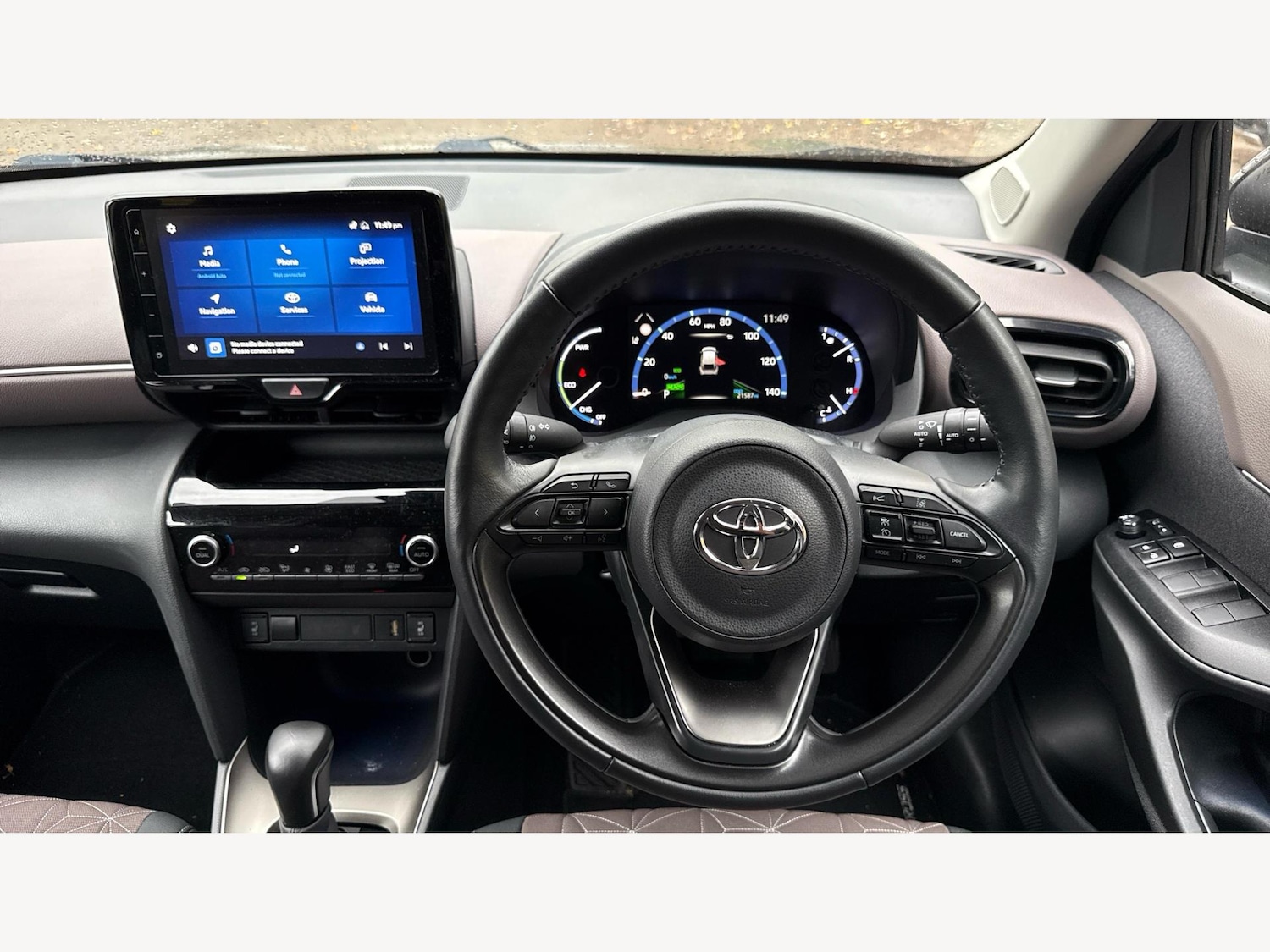 Used Toyota Yaris Cross 2023 for sale - 76441313: Photo 8