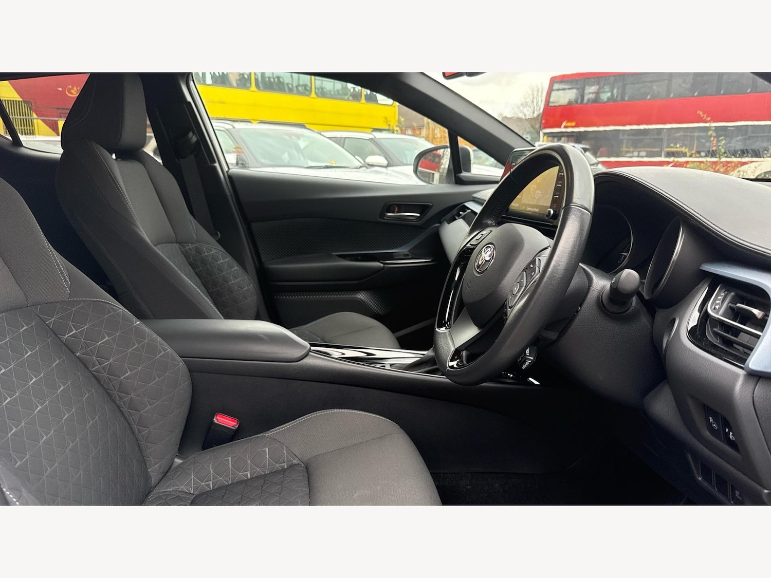Used Toyota C-HR 2020 for sale - 76620112: Photo 13