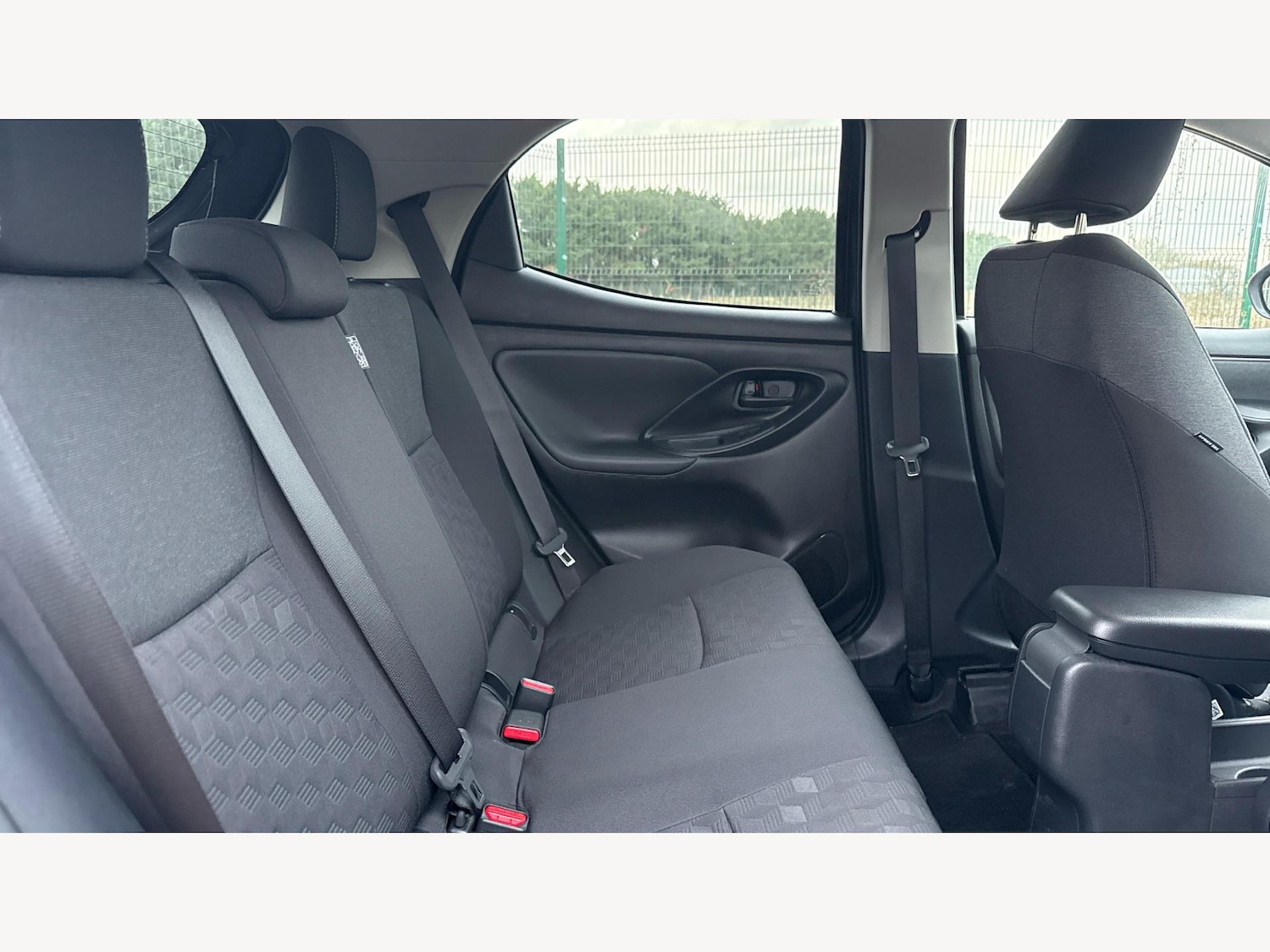 Used Toyota Yaris 2025 for sale - 77441185: Photo 14