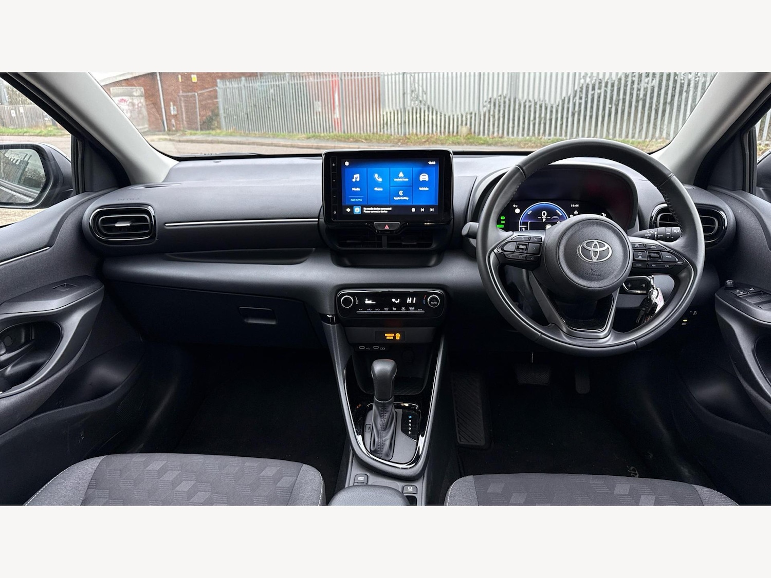 Used Toyota Yaris 2025 for sale - 77441185: Photo 7