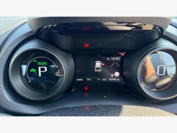 Used Toyota Yaris Cross 2024 for sale - 76189087: Photo 11