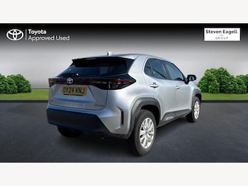 Used Toyota Yaris Cross 2024 for sale - 76189087: Photo 2