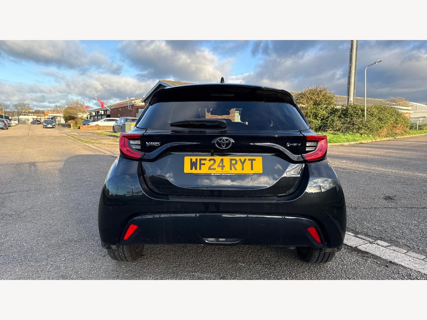 Used Toyota Yaris 2024 for sale - 77143069: Photo 21