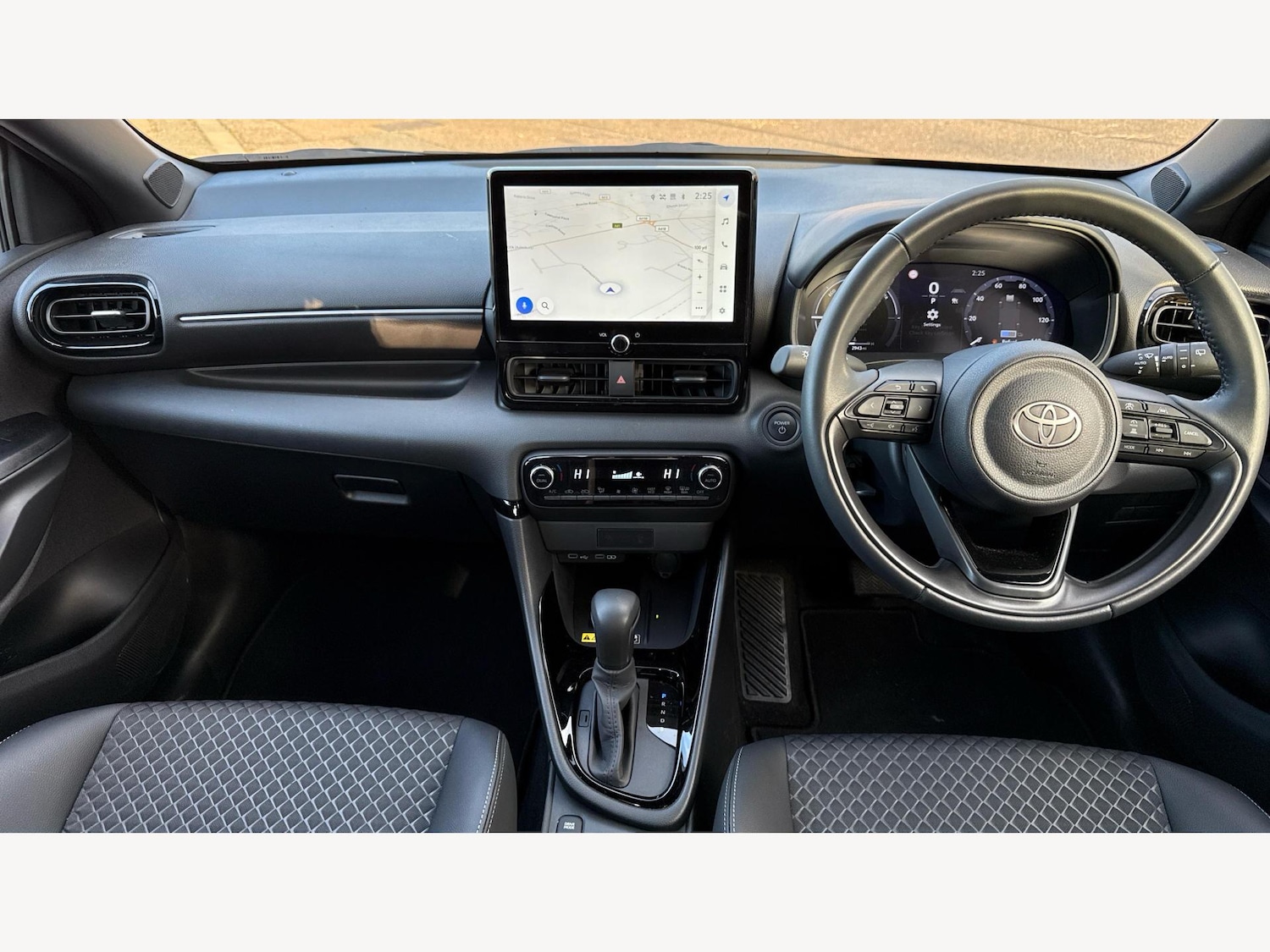 Used Toyota Yaris 2024 for sale - 77143069: Photo 7