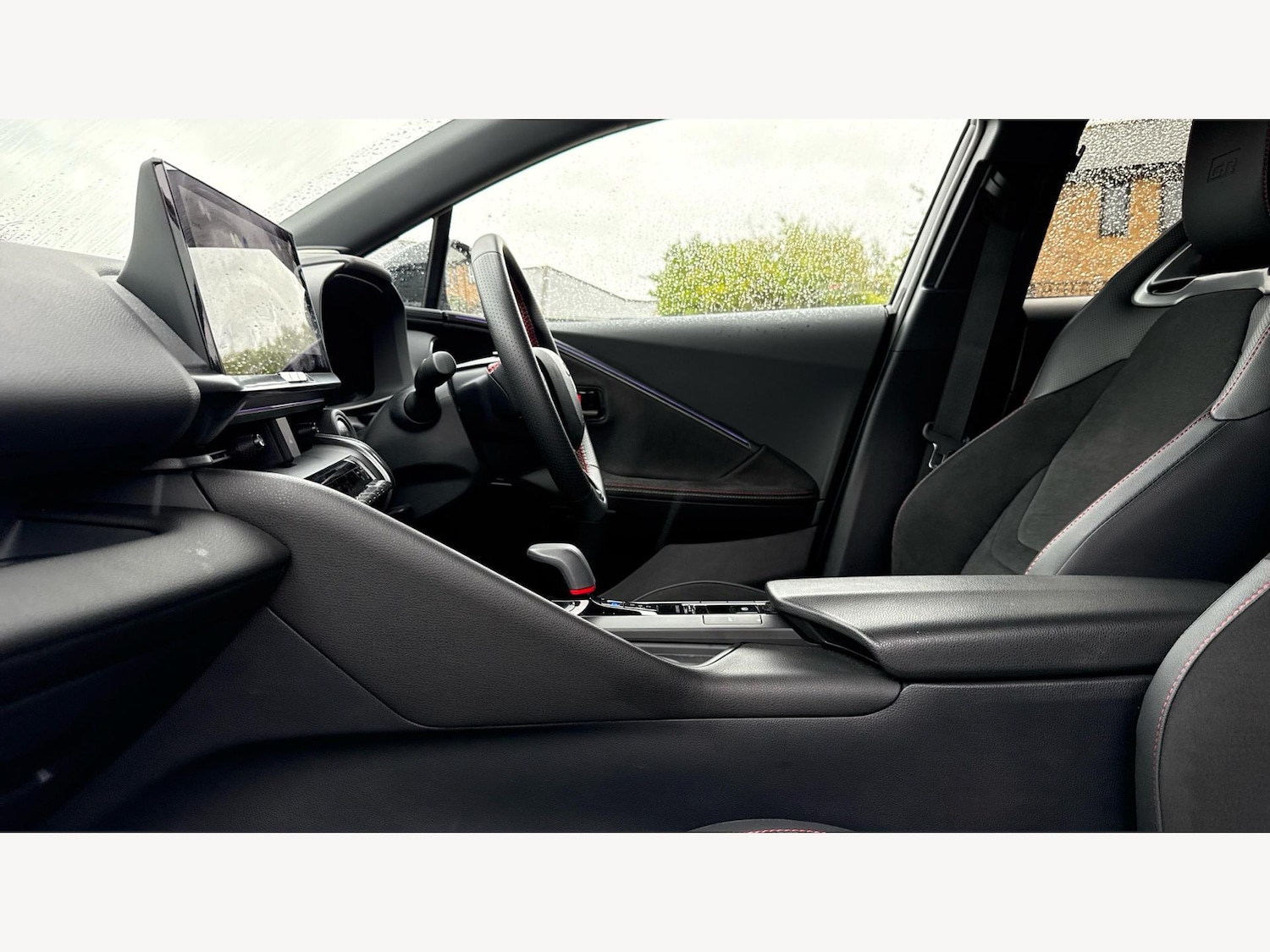 Used Toyota C-HR 2024 for sale - 76456740: Photo 12