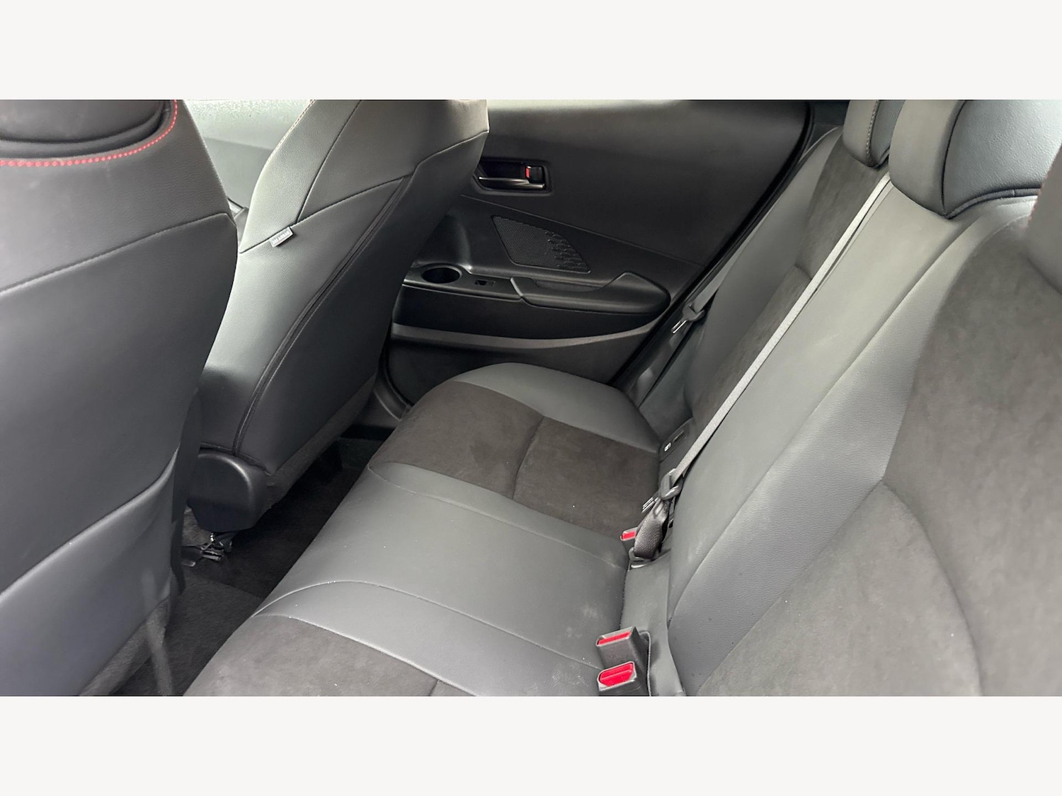 Used Toyota C-HR 2024 for sale - 76456740: Photo 15