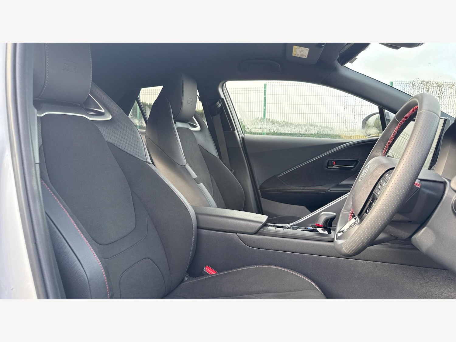 Used Toyota C-HR 2024 for sale - 77574638: Photo 13