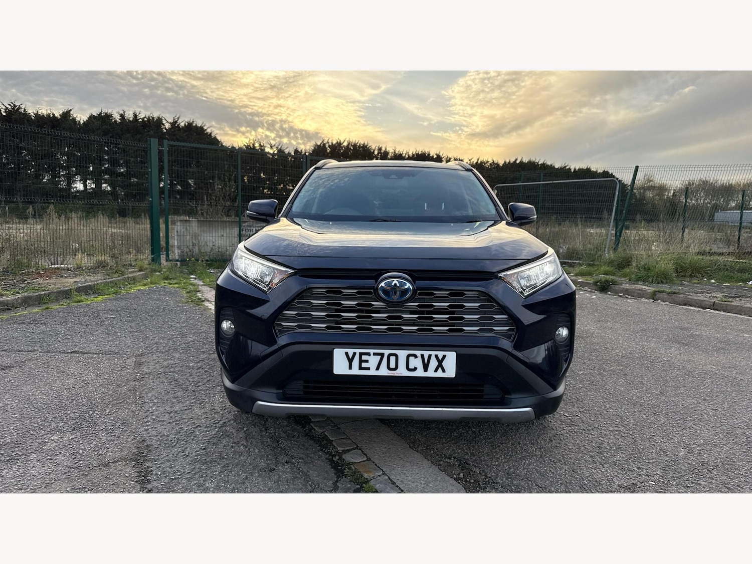 Used Toyota RAV4 2020 for sale - 76850233: Photo 17