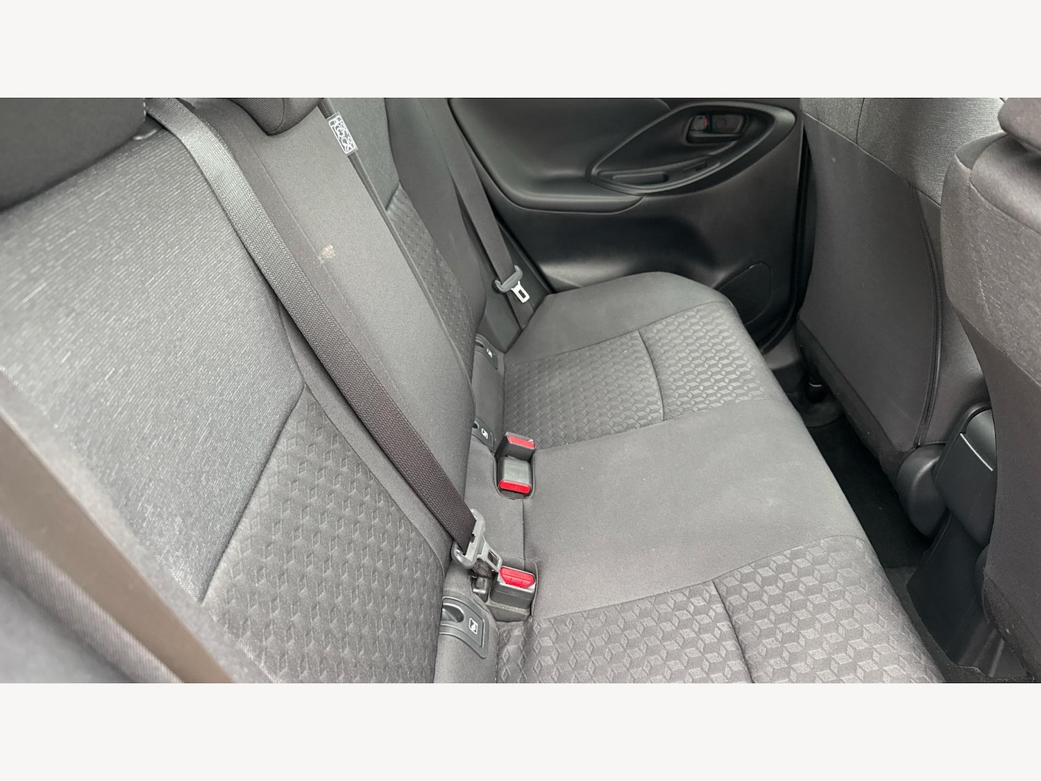 Used Toyota Yaris 2022 for sale - 76398365: Photo 14