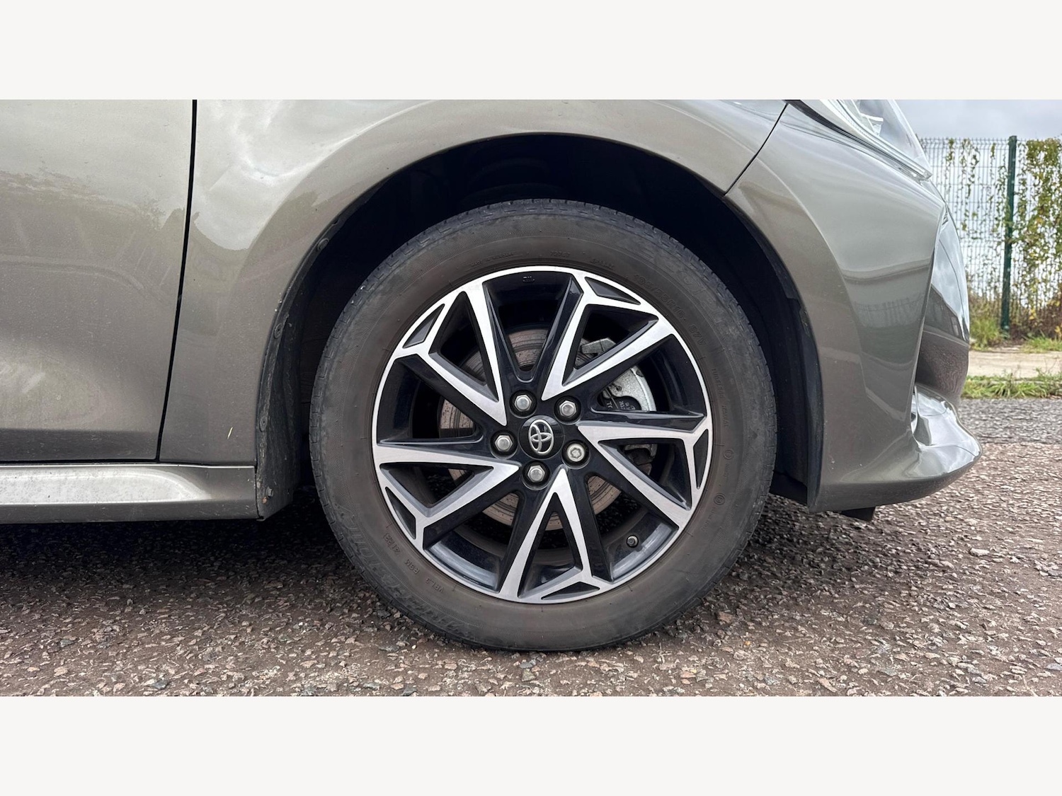 Used Toyota Yaris 2022 for sale - 76398365: Photo 20