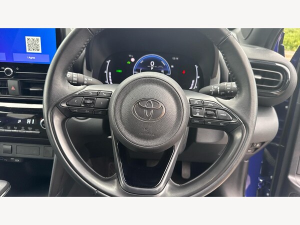 Used Toyota Yaris Cross 2024 for sale - 76326043: Photo 10