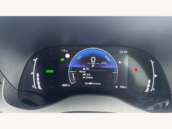 Used Toyota Yaris Cross 2024 for sale - 76326043: Photo 11
