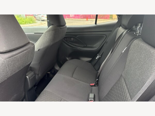 Used Toyota Yaris Cross 2024 for sale - 76326043: Photo 15