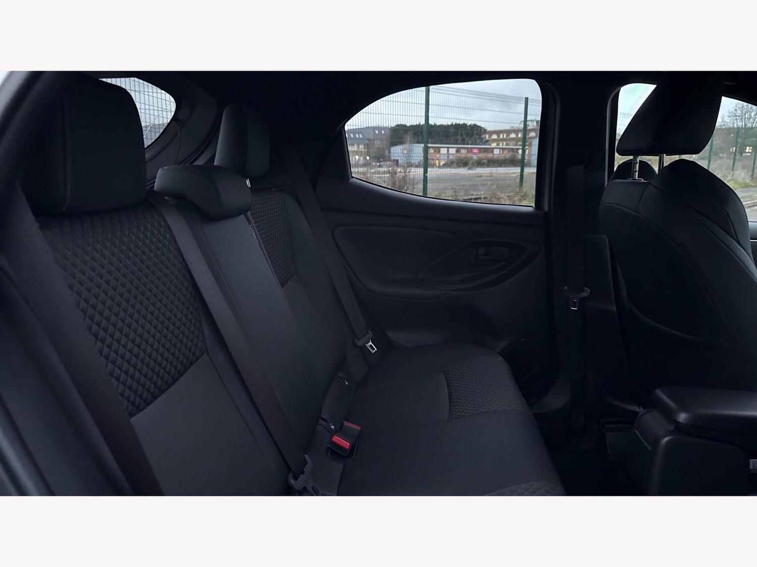 Used Toyota Yaris for sale - 77957119: Photo 14