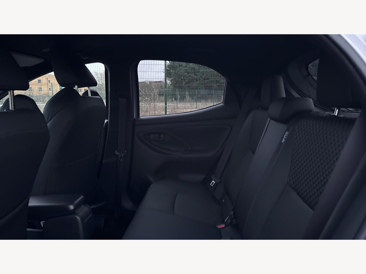 Used Toyota Yaris for sale - 77957119: Photo 15