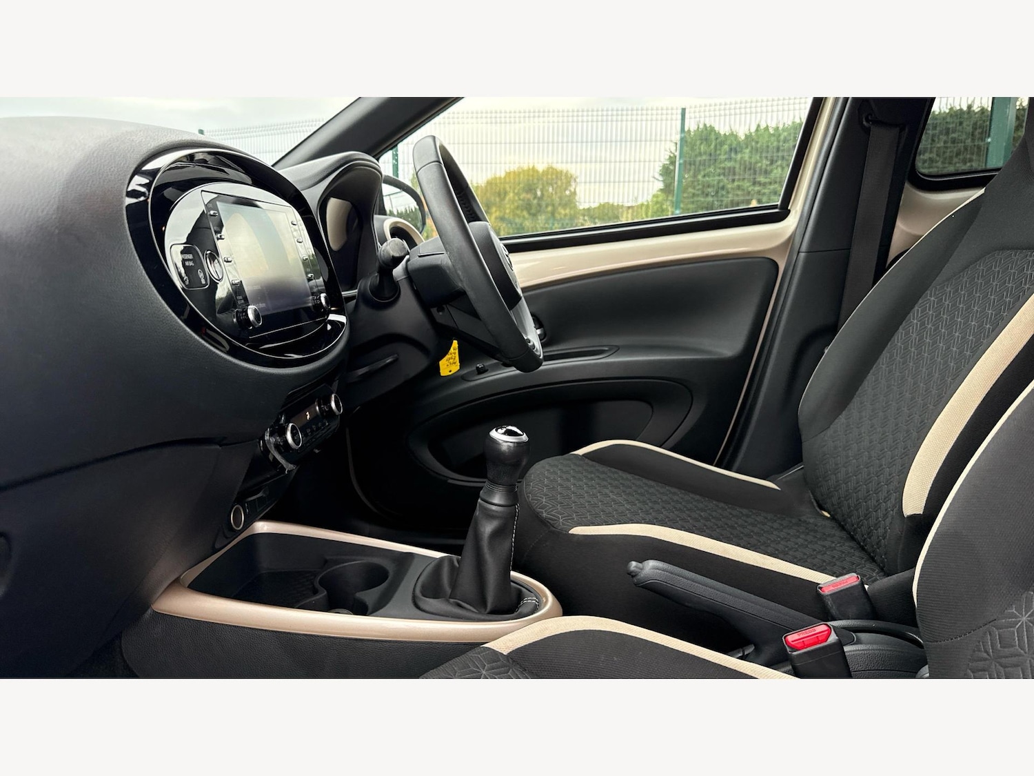 Used Toyota Aygo X 2023 for sale - 76239393: Photo 12