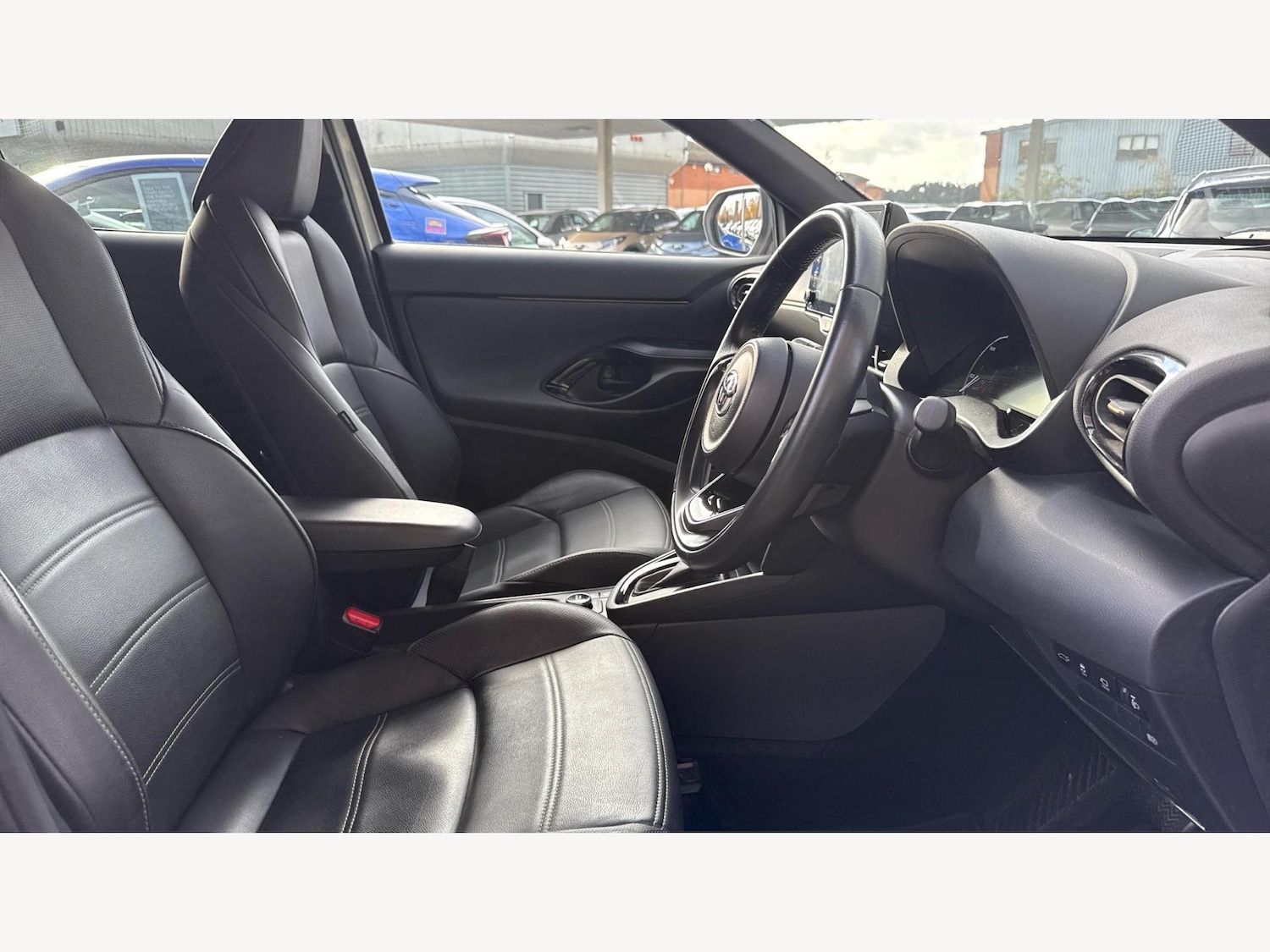 Used Toyota Yaris Cross 2022 for sale - 76608561: Photo 13
