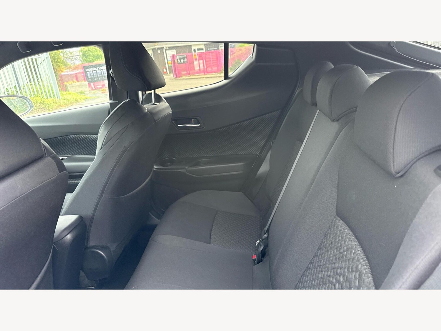 Used Toyota C-HR 2023 for sale - 77074619: Photo 15