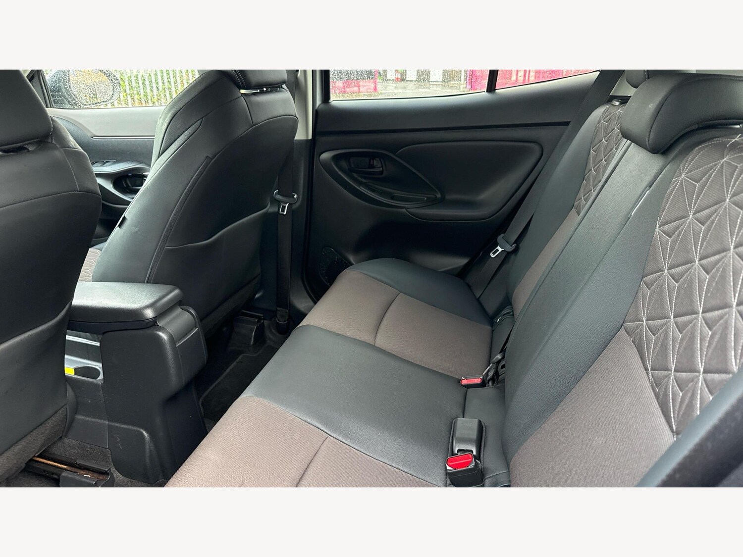 Used Toyota Yaris Cross 2023 for sale - 76522016: Photo 15