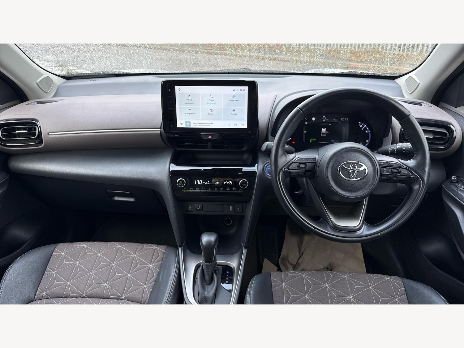 Used Toyota Yaris Cross 2023 for sale - 76522016: Photo 7