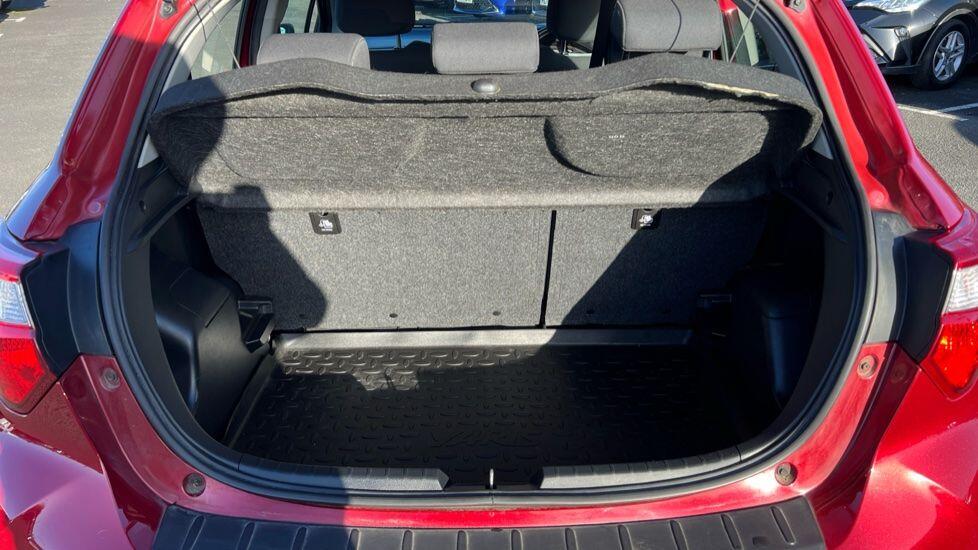 Used Toyota Yaris 2019 for sale - 76912852: Photo 14