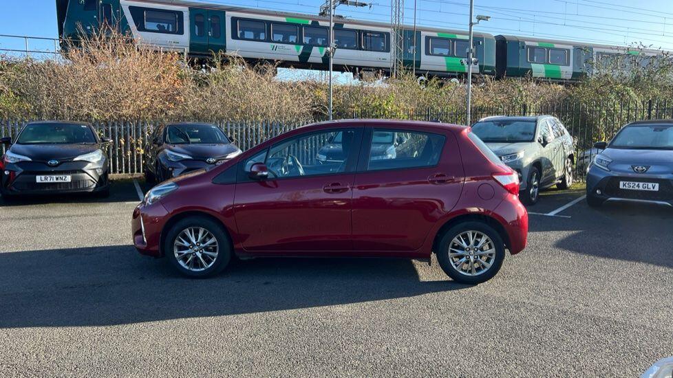 Used Toyota Yaris 2019 for sale - 76912852: Photo 17