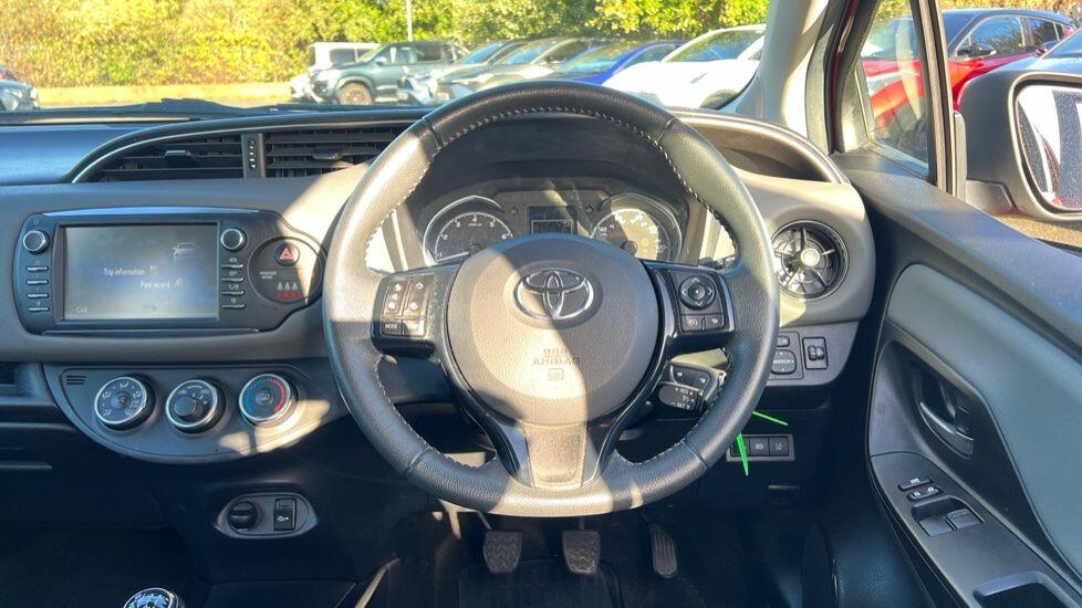 Used Toyota Yaris 2019 for sale - 76912852: Photo 6
