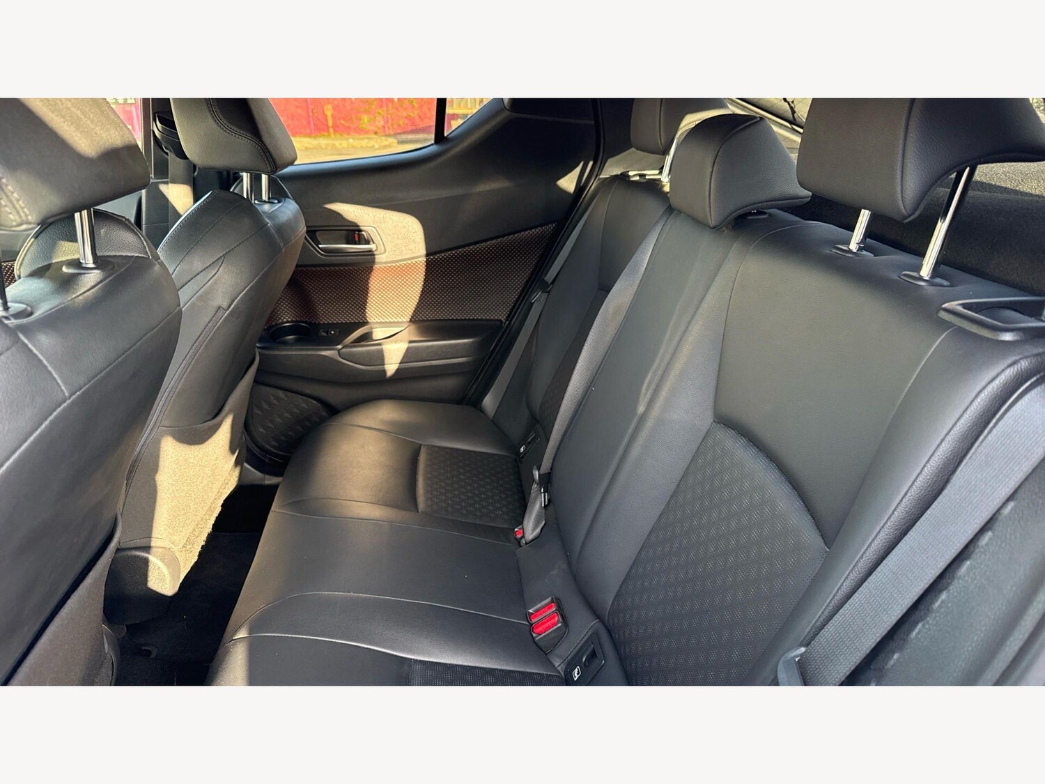 Used Toyota C-HR for sale - 77908748: Photo 15