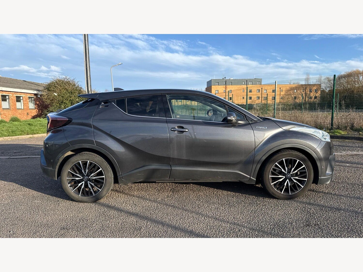 Used Toyota C-HR for sale - 77908748: Photo 18