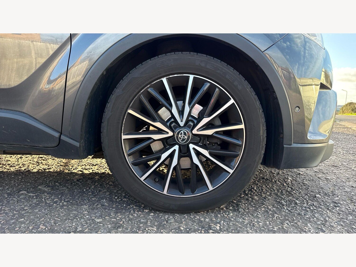 Used Toyota C-HR for sale - 77908748: Photo 20