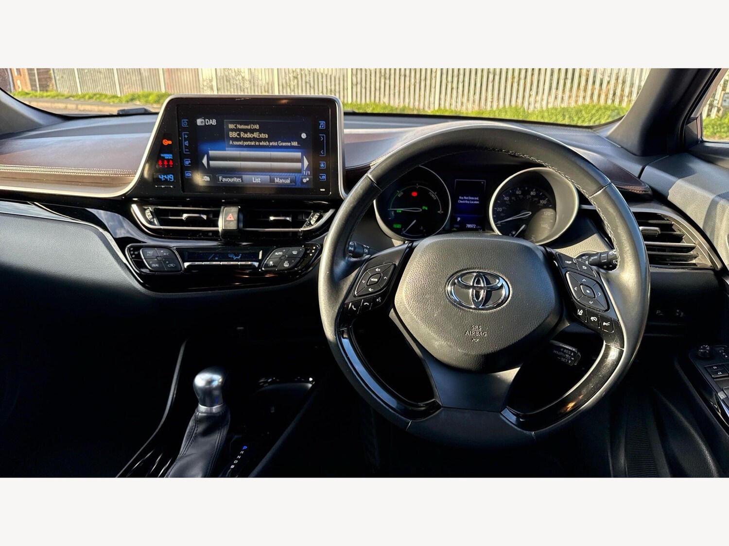 Used Toyota C-HR for sale - 77908748: Photo 8
