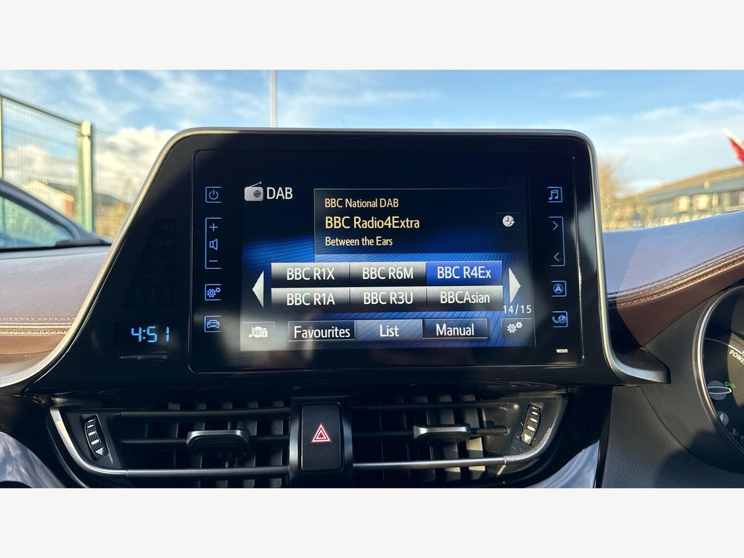 Used Toyota C-HR for sale - 77908748: Photo 9