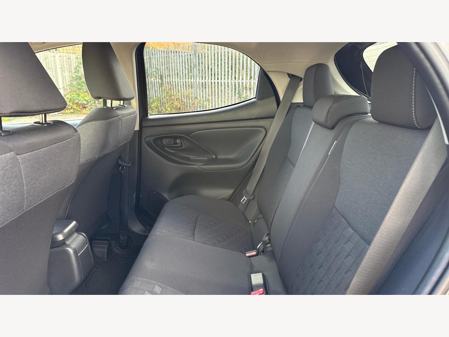 Used Toyota Yaris 2025 for sale - 76584786: Photo 15