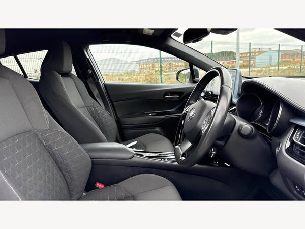 Used Toyota C-HR 2022 for sale - 76295850: Photo 13