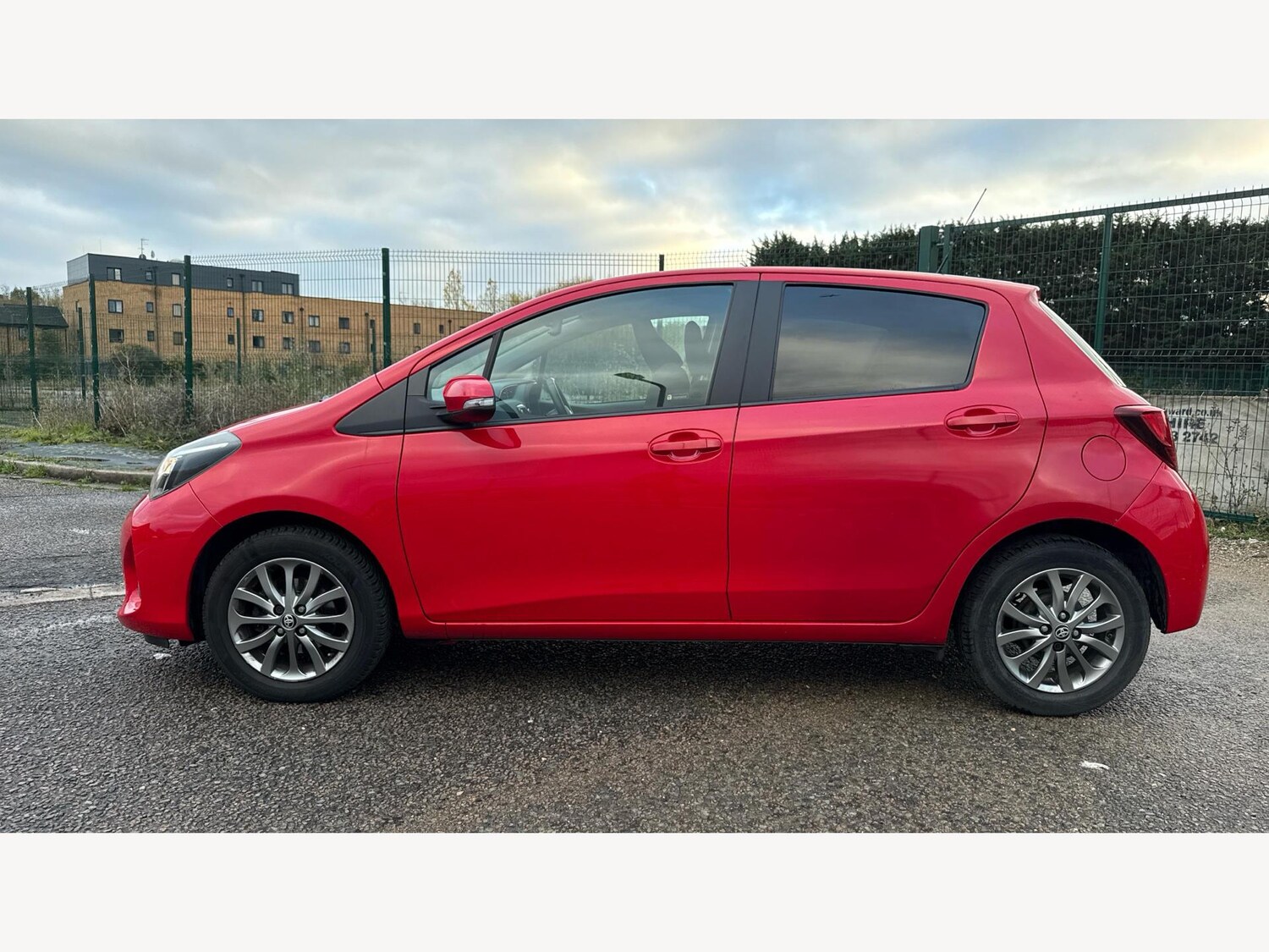 Used Toyota Yaris 2016 for sale - 76561205: Photo 19