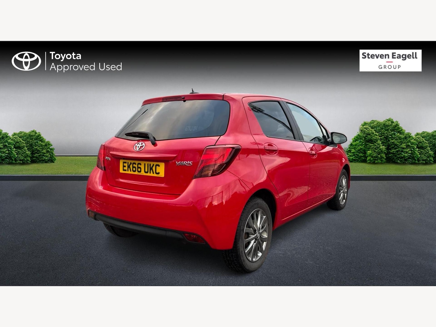 Used Toyota Yaris 2016 for sale - 76561205: Photo 2