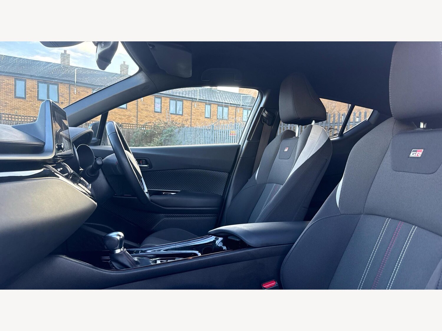 Used Toyota C-HR 2022 for sale - 77254596: Photo 12