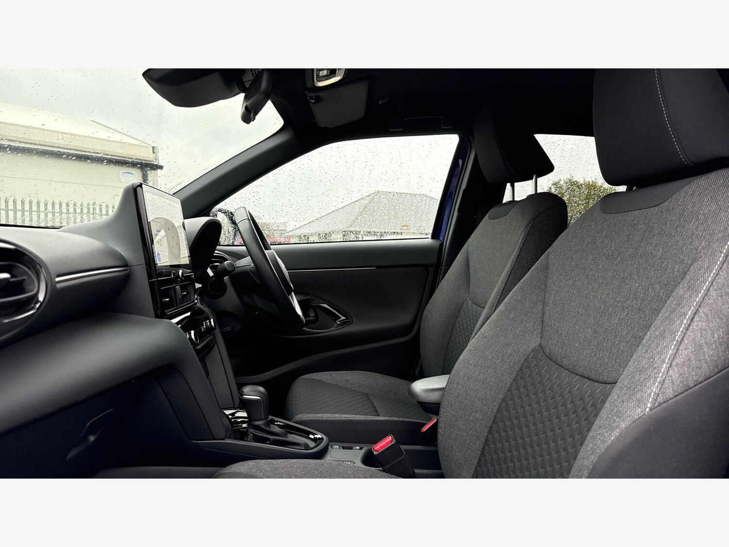 Used Toyota Yaris Cross 2024 for sale - 77175694: Photo 12