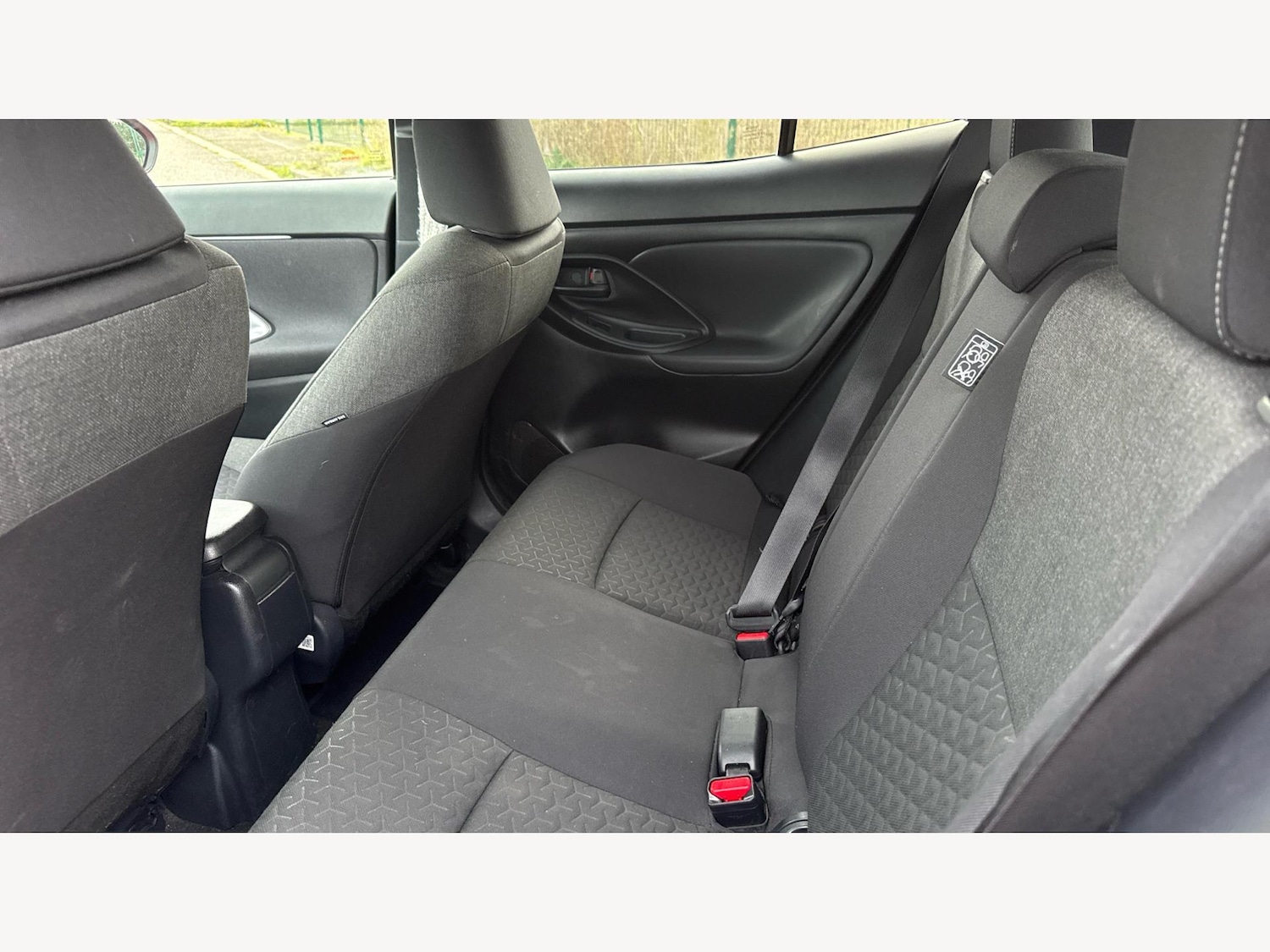Used Toyota Yaris Cross 2024 for sale - 76440649: Photo 15