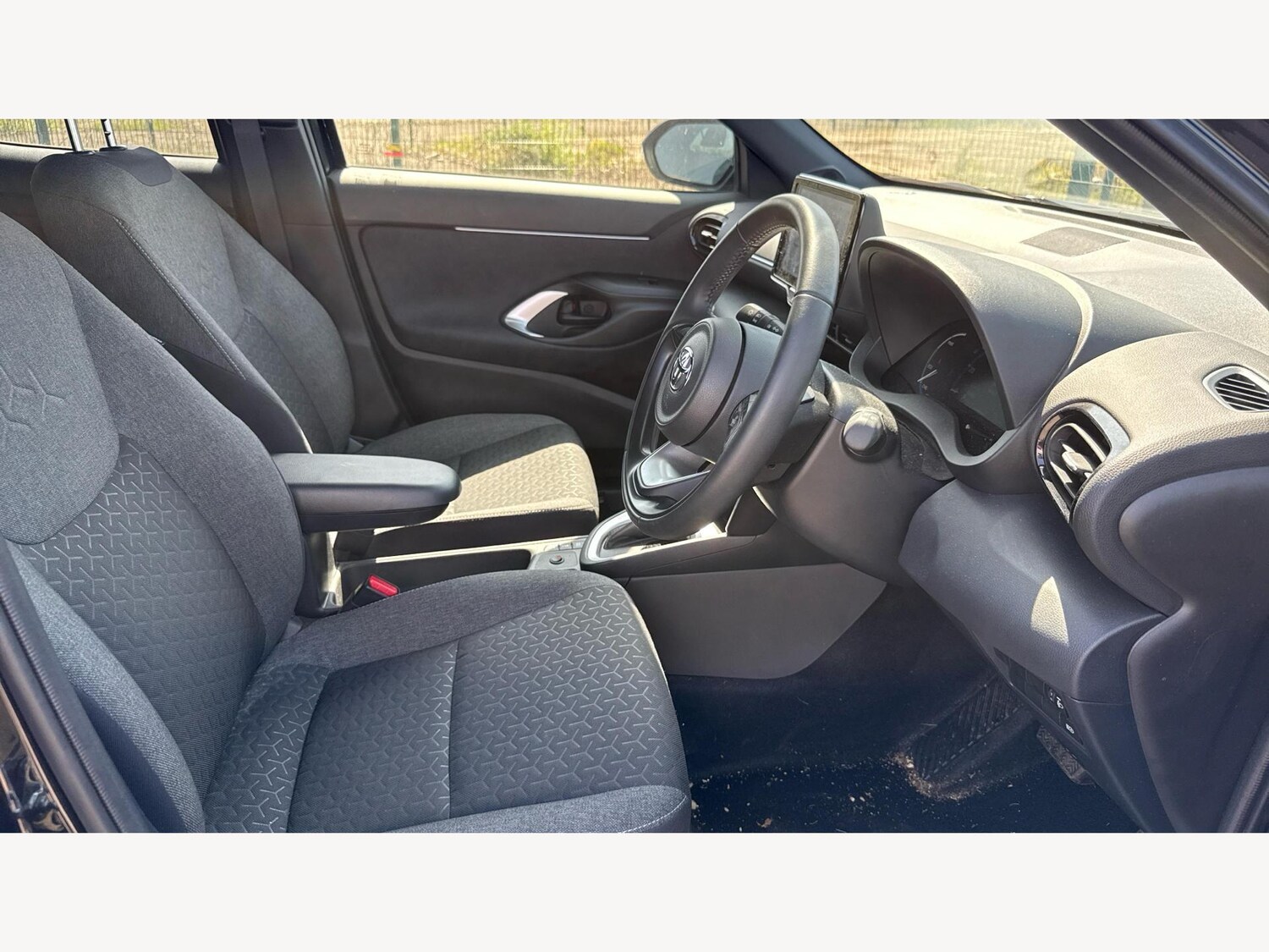 Used Toyota Yaris Cross 2023 for sale - 76498590: Photo 13