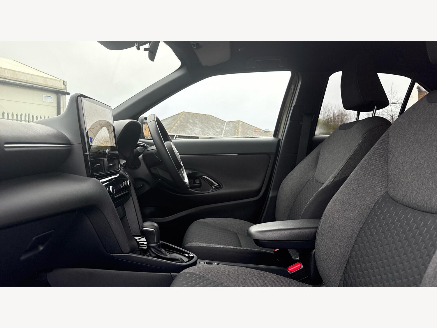 Used Toyota Yaris Cross 2025 for sale - 77574528: Photo 12