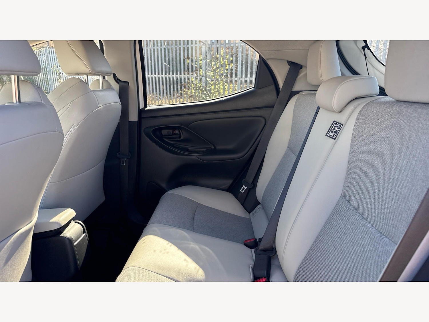 Used Toyota Yaris for sale - 77793703: Photo 15